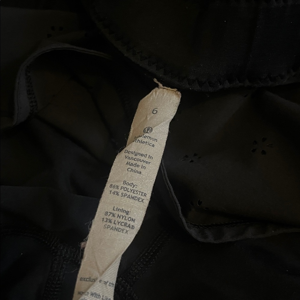 Lululemon Skort - Picture 4 of 6